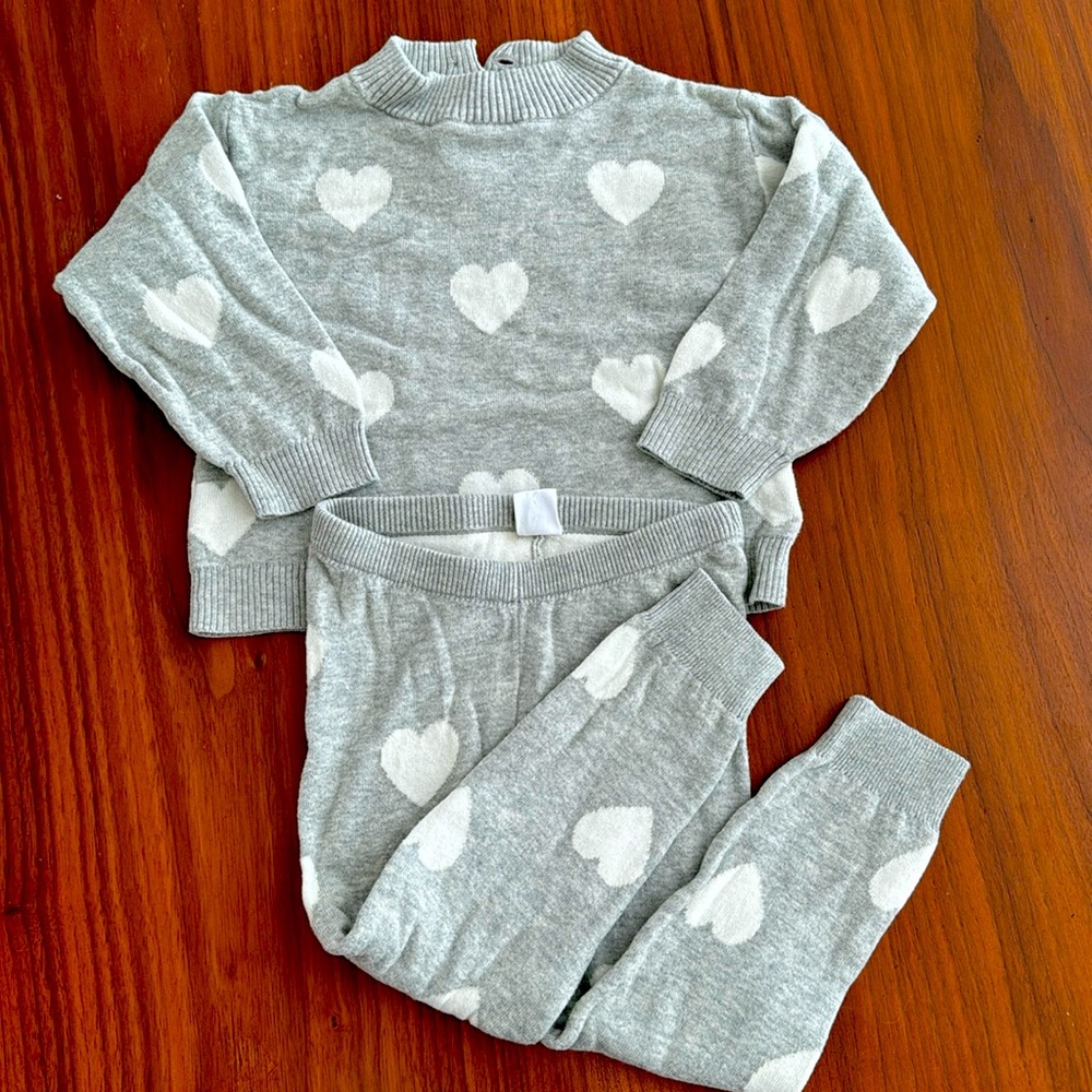 Gap Heart Sweater and legging set